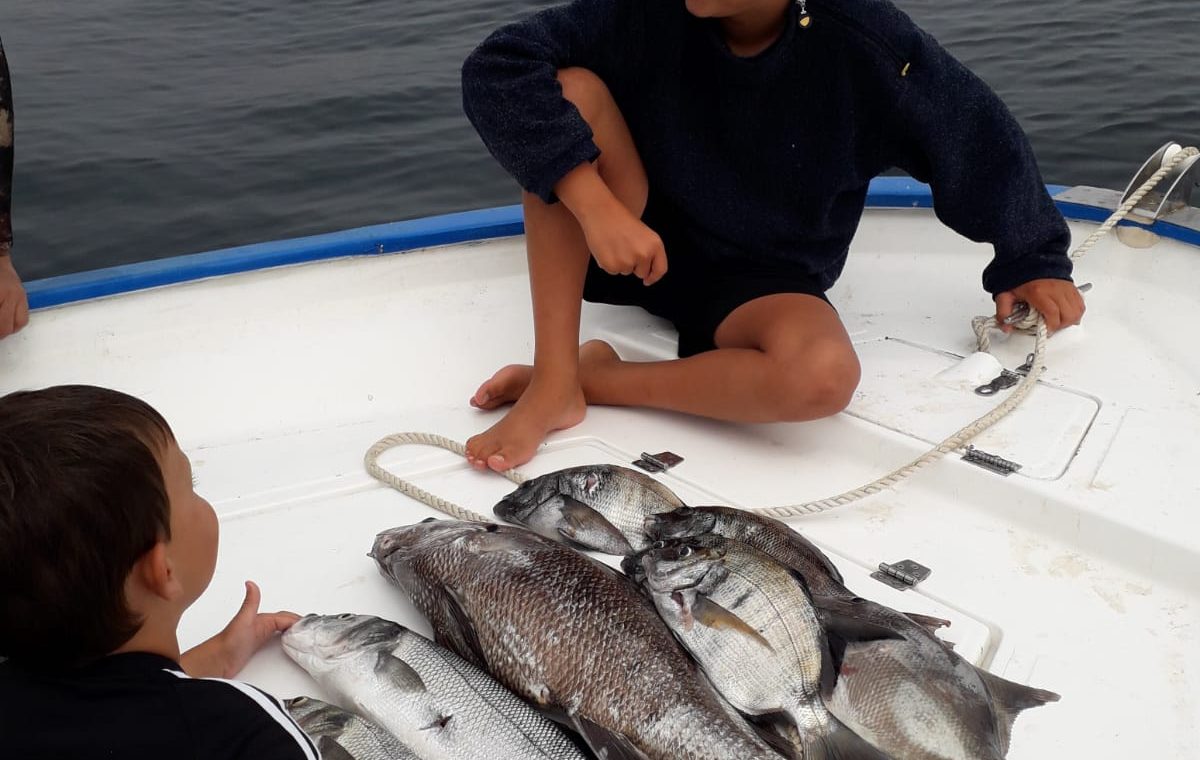 chasse sous marine en famille auberge tigmi blue imsouane maroc